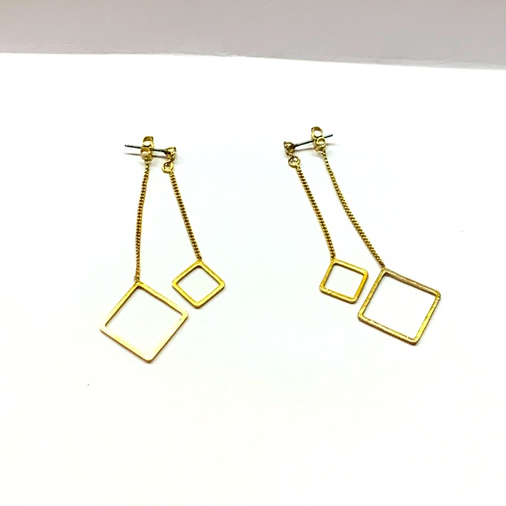 Gold earrings 💛